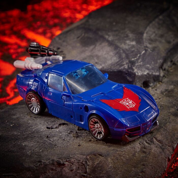 Autobot Track Transformers Generations War for Cybertron: Kingdom Deluxe Class Wave 3