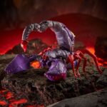 Predacon Scorponok Transformers Generations War for Cybertron: Kingdom Deluxe Class Wave 3