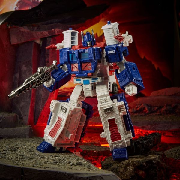 Ultra Magnus Transformers Kingdom War of Cybertron Trilogy Figuren von Hasbro und Takara Tomy