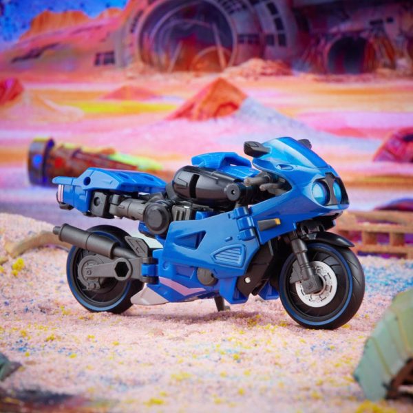 Arcee Transformers Generations Legacy Deluxe Class Figur von Hasbro und Takara Tomy