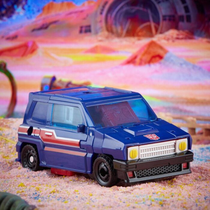 Autobot Skids Transformers Generations Legacy Deluxe Figur von Hasbro und Takara Tomy