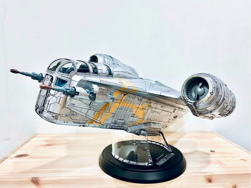 In-Hand Bilder der Razor Crest aus Star Wars Vintage Collection des HasLab Crowdfundings