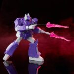Shockwave Transformers Generations RED Figur von Hasbro aus der Transformers 1984 Trickfilmserie