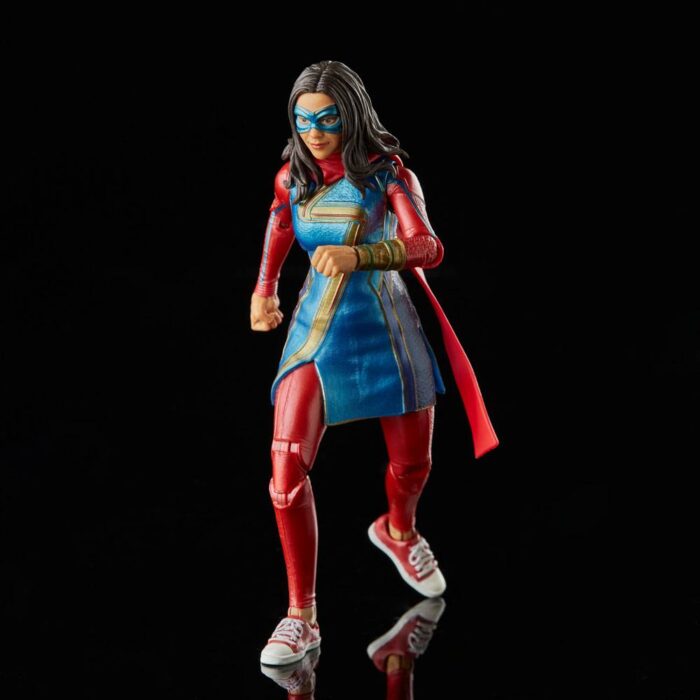 Ms Marvel Marvel Legends Series Figur in der Infinity Ultron (BAF) Wave von Hasbro