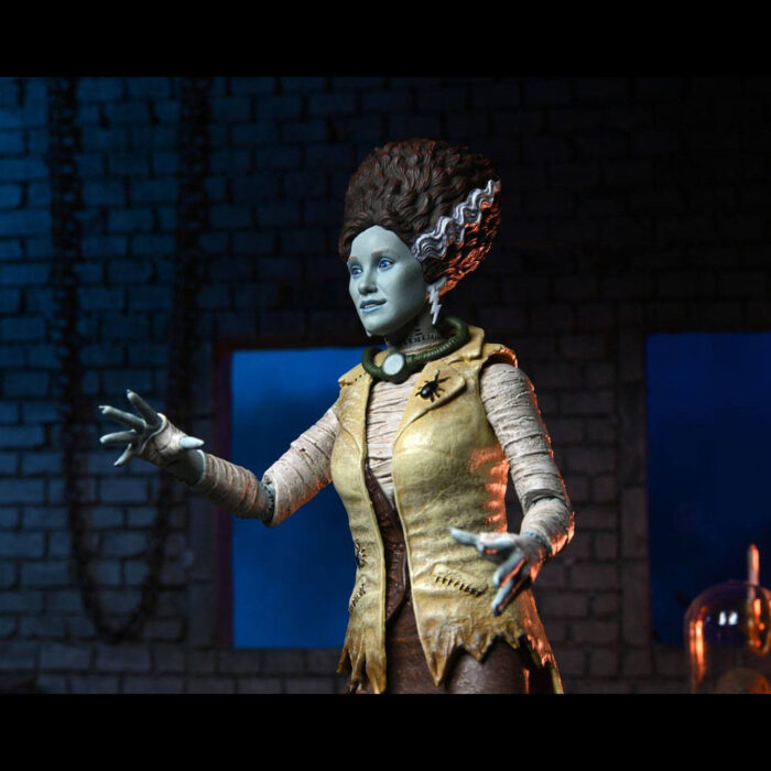 April as the Bride of Frankenstein Teenage Mutant Ninja Turtles (TMNT) Figur von NECA aus der Universal Monsters Reihe