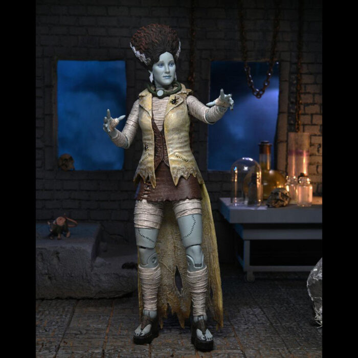 April as the Bride of Frankenstein Teenage Mutant Ninja Turtles (TMNT) Figur von NECA aus der Universal Monsters Reihe