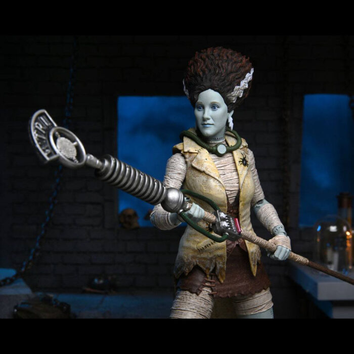April as the Bride of Frankenstein Teenage Mutant Ninja Turtles (TMNT) Figur von NECA aus der Universal Monsters Reihe