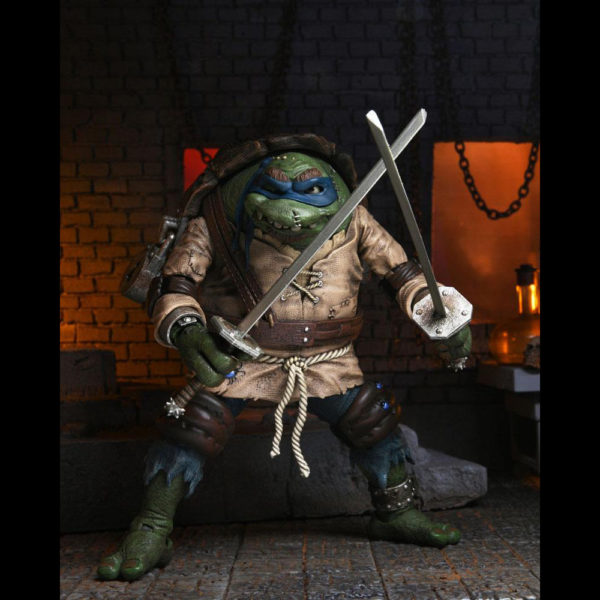 Leonardo as the Hunchback Teenage Mutant Ninja Turtles (TMNT) Ultimate Figur von NECA aus der Universal Monsters Reihe