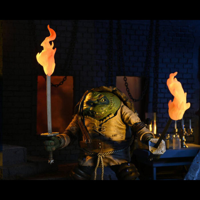 Leonardo as the Hunchback Teenage Mutant Ninja Turtles (TMNT) Ultimate Figur von NECA aus der Universal Monsters Reihe