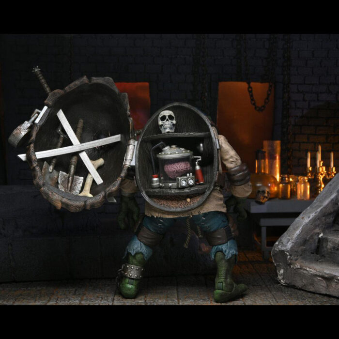 Leonardo as the Hunchback Teenage Mutant Ninja Turtles (TMNT) Ultimate Figur von NECA aus der Universal Monsters Reihe