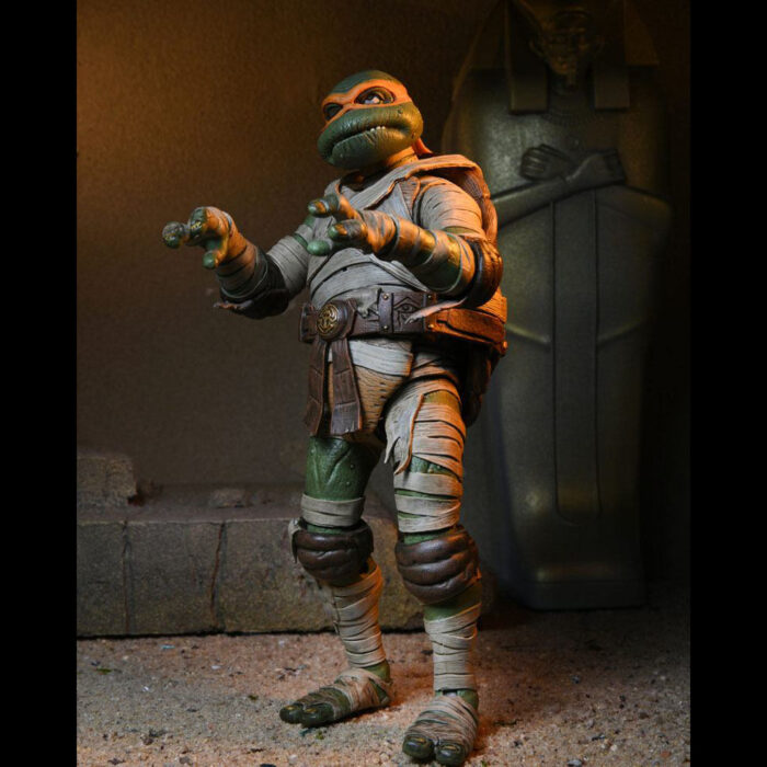 Michelangelo as the Mummy Teenage Mutant Ninja Turtles (TMNT) Ultimate Figur von NECA aus der Universal Monsters Reihe
