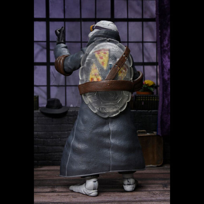 Donatello as The Invisible Man Teenage Mutant Ninja Turtles (TMNT) Ultimate Figur von NECA aus der Universal Monsters Reihe