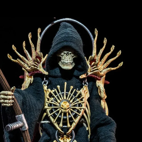 Maxillus the Harvester Mythic Legions Figur aus der Necronominus Wave von Four Horsemen Studios Toy Design