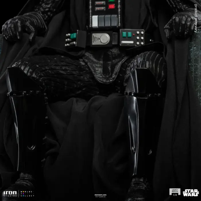 Darth Vader on Throne 1/4 Legacy Replica Statue von Iron Studios aus Star Wars: Obi-Wan Kenobi