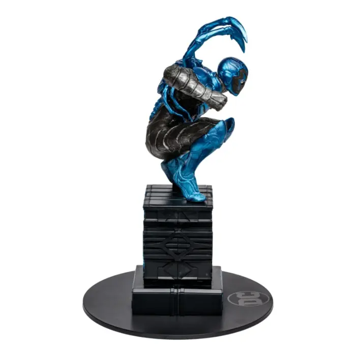 Blue Beetle DC Multiverse 12-Inch Statue von McFarlane Toys aus dem Blue Beetle Movie