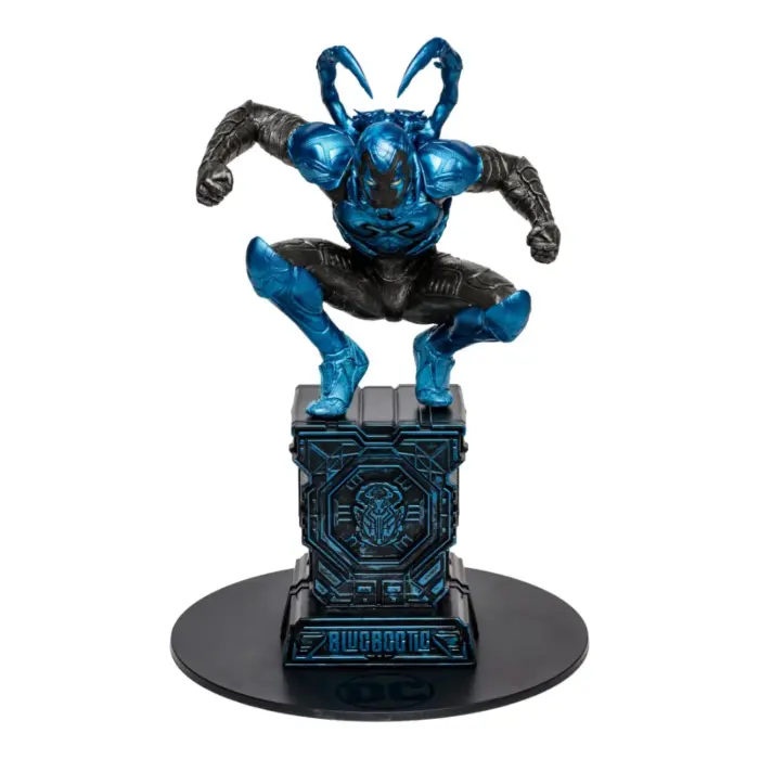 Blue Beetle DC Multiverse 12-Inch Statue von McFarlane Toys aus dem Blue Beetle Movie
