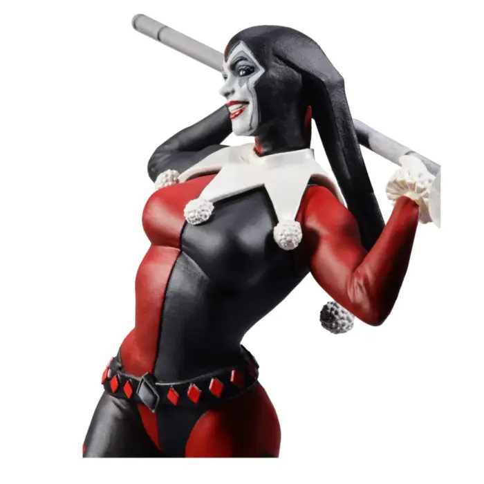 Harley Quinn Black White Red DC Direct Statue by Stjepan Sejic von McFarlane Toys