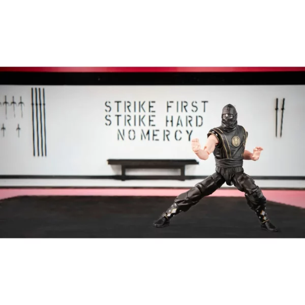 Johnny Lawrence Black Boar Ranger Power Rangers x Cobra Kai Lightning Collection Figur von Hasbro