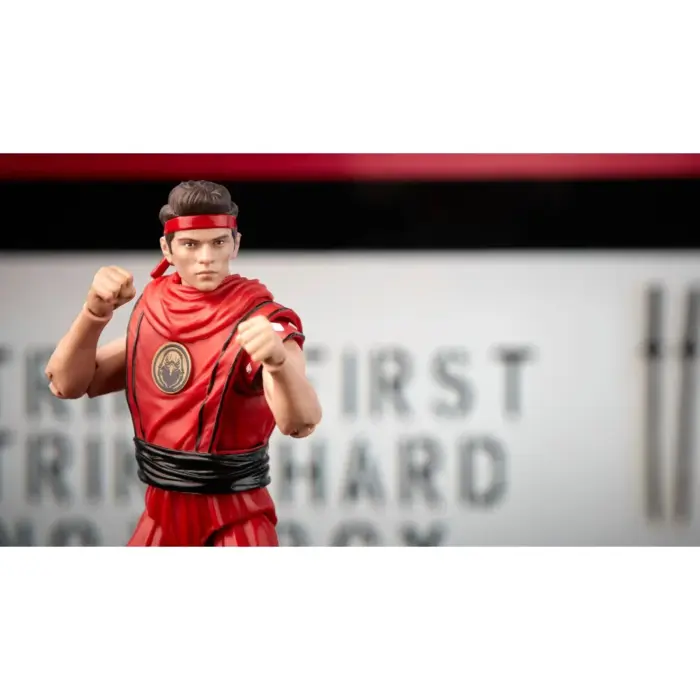 Morphed Miguel Diaz Red Eagle Ranger Power Rangers x Cobra Kai Lightning Collection Figur von Hasbro