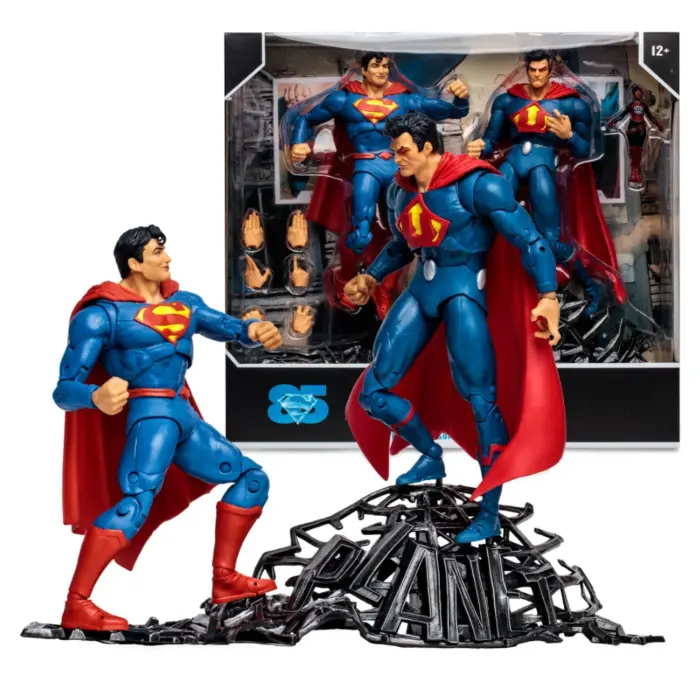 Superman vs. Superman of Earth-3 DC Multiverse Gold Label Figur von McFarlane Toys