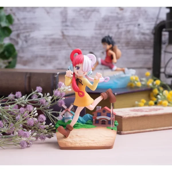 Uta als One Piece G.E.M. Run! Run! Run! Figur von MegaHouse