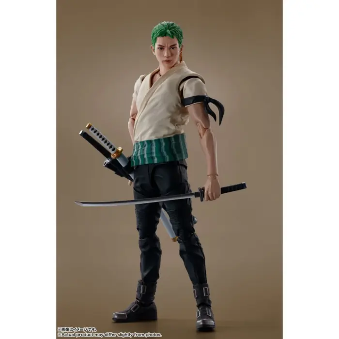 Lorenor Zorro (Roronoa Zoro) aus der One Piece Live-Action Netflix Serie als S.H. Figuarts Figur von Bandai Tamashii Nations