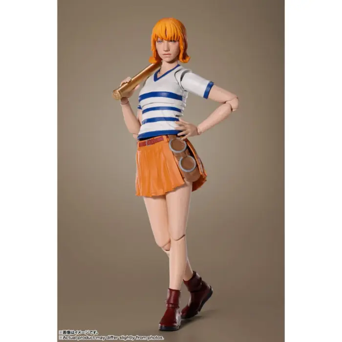 Nami aus der One Piece Netflix Serie als S.H. Figuarts Figur von Bandai Tamashii Nations