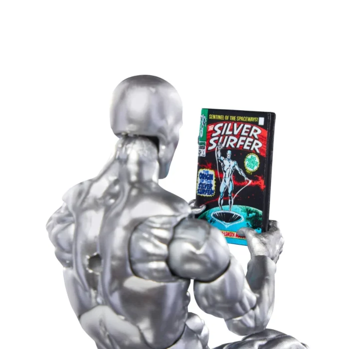 Silver Surfer Marvel Legends Series Actionfigur von Hasbro aus dem The Silver Surfer Comic #1 von 1968