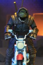 Casey Marie with Last Ronin Motorcycle - Teenage Mutant Ninja Turtles - The Last Ronin The Lost Years – Bild 6