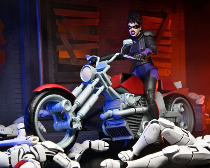 Casey Marie with Last Ronin Motorcycle - Teenage Mutant Ninja Turtles - The Last Ronin The Lost Years – Bild 17