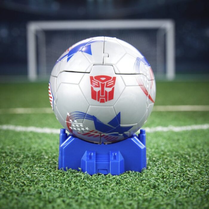 Breakaway - Transformers x US Soccer Federation – Bild 21