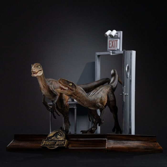Raptors at the Kitchen's Door - Jurassic Park Art Scale Statue – Bild 5