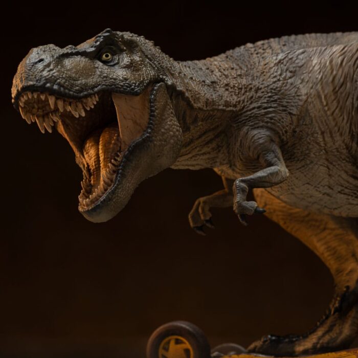 T-Rex Attack - Jurassic Park - Icons Statue – Bild 11