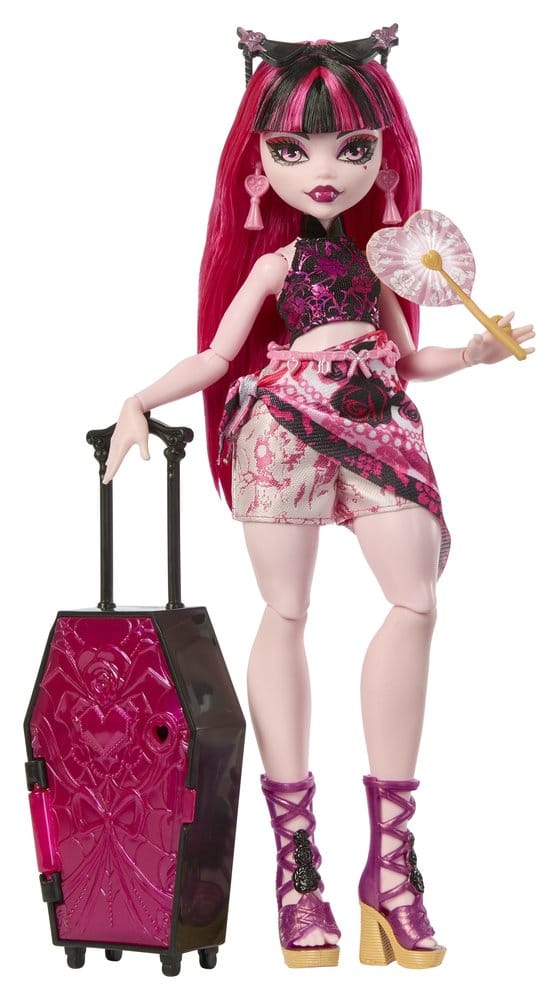 x_mattjdr50.jpg Draculaura - Monster High - Skulltimate Secrets Puppe Destination: Gore-geous Oasis – Bild 1