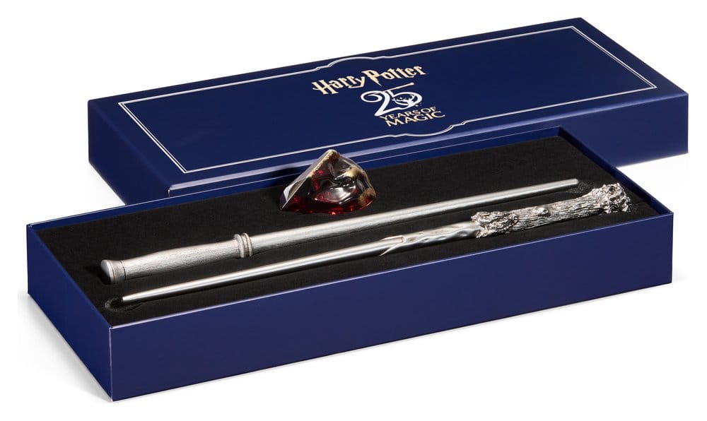 x_nob8025.jpg Wands and Sorcerer's Stone Set - Harry Potter - Celebration Wand 25th Anniversary – Bild 1