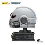 White Scars MkX Helm Warhammer 40k - Mit Display-Ständer – Bild 3