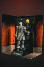 Pennywise (Black & White) - Es - Welcome to Derry - Movie Maniacs – Bild 10