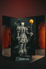 Pennywise (Black & White) - Es - Welcome to Derry - Movie Maniacs – Bild 11