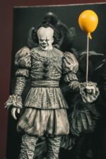 Pennywise (Black & White) - Es - Welcome to Derry - Movie Maniacs – Bild 13