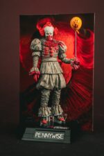 Pennywise (Bloody) - Es - Welcome to Derry - Movie Maniacs – Bild 16