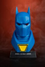 Azrael Batman Maske - DC Direct - Batman: Knightfall - Mini-Replik- Gold Label Collection – Bild 10